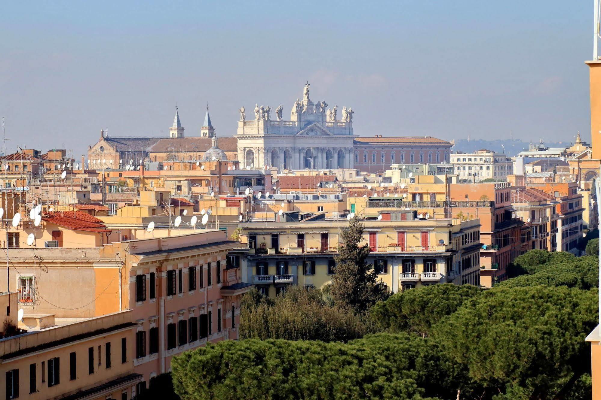 Alloggio Piazza San Giovanni Roma Exterior photo